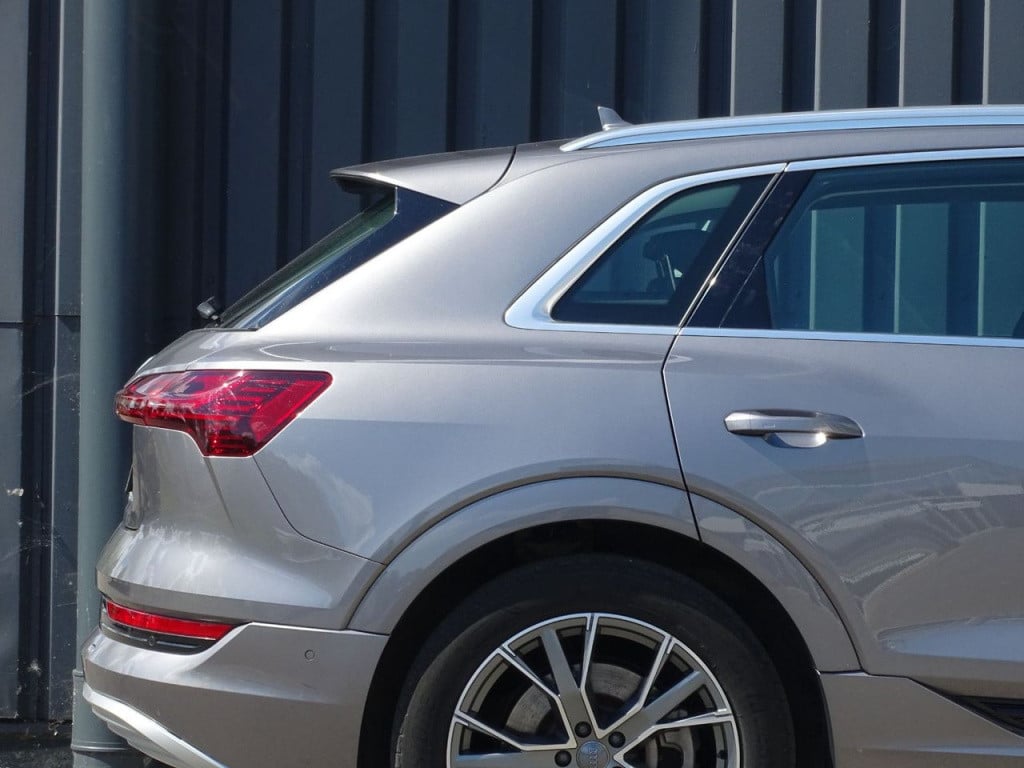 Audi E-tron e-tron 50 quattro launch edition plus 71 kwh 313pk