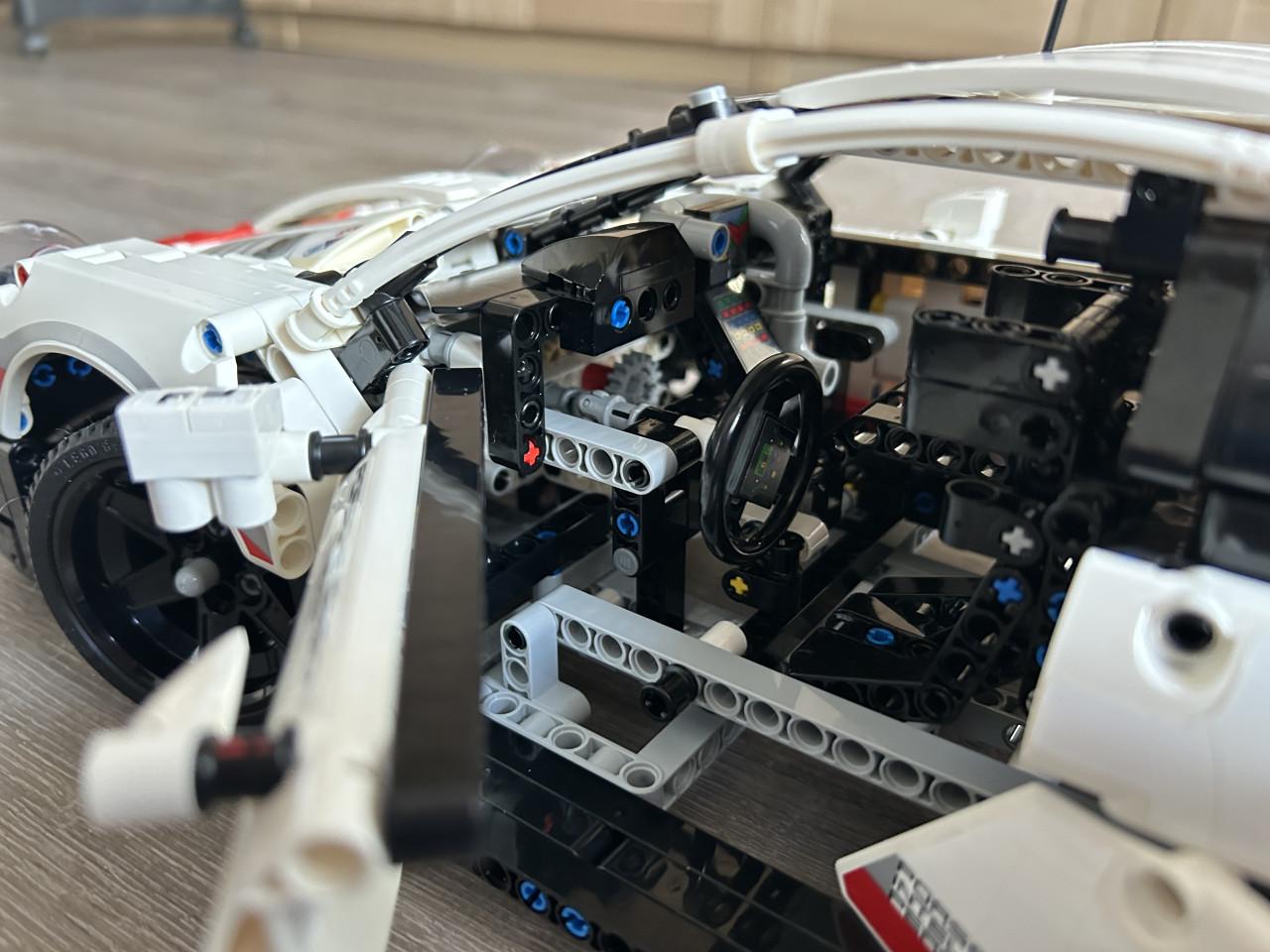Lego Set - 42096 - Technic – Porsche 911 RSR