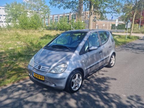 Mercedes a190 avantgarde bouwjaar 2001 zeer mooi 216.000km apk 10-2026