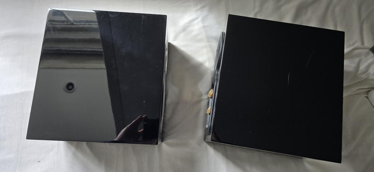 Bowers & Wilkins CM1 speakers