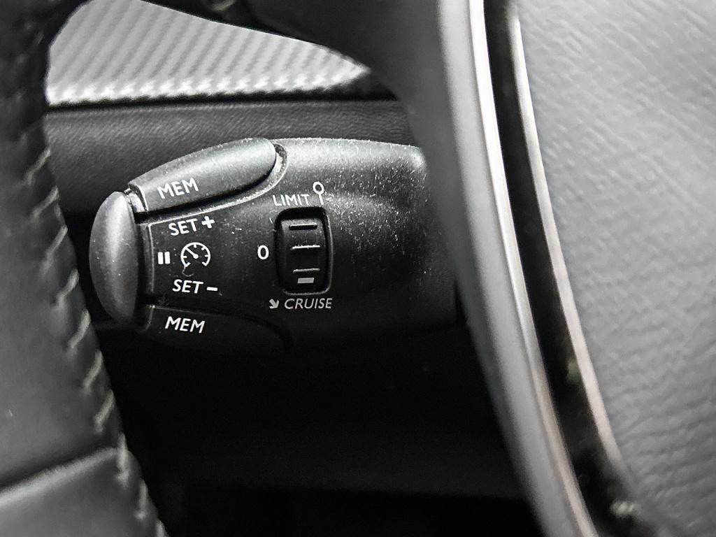 Peugeot 208 100 pk allure pack | rijklaar | keyless entry | camera | stoelv