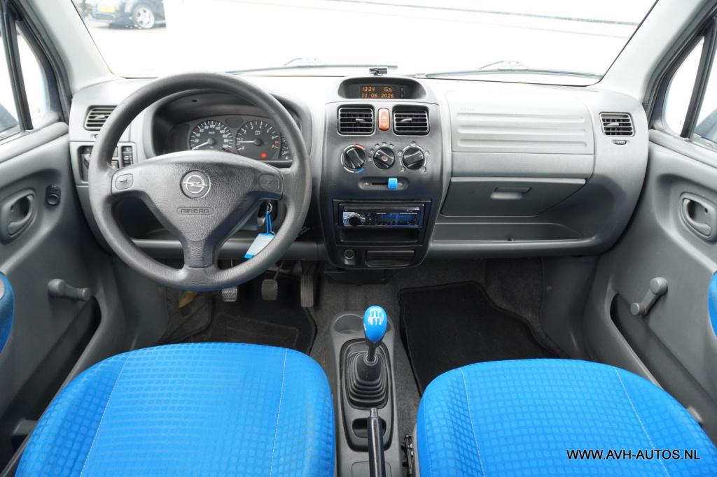 Opel Agila 1.2-16v color edition