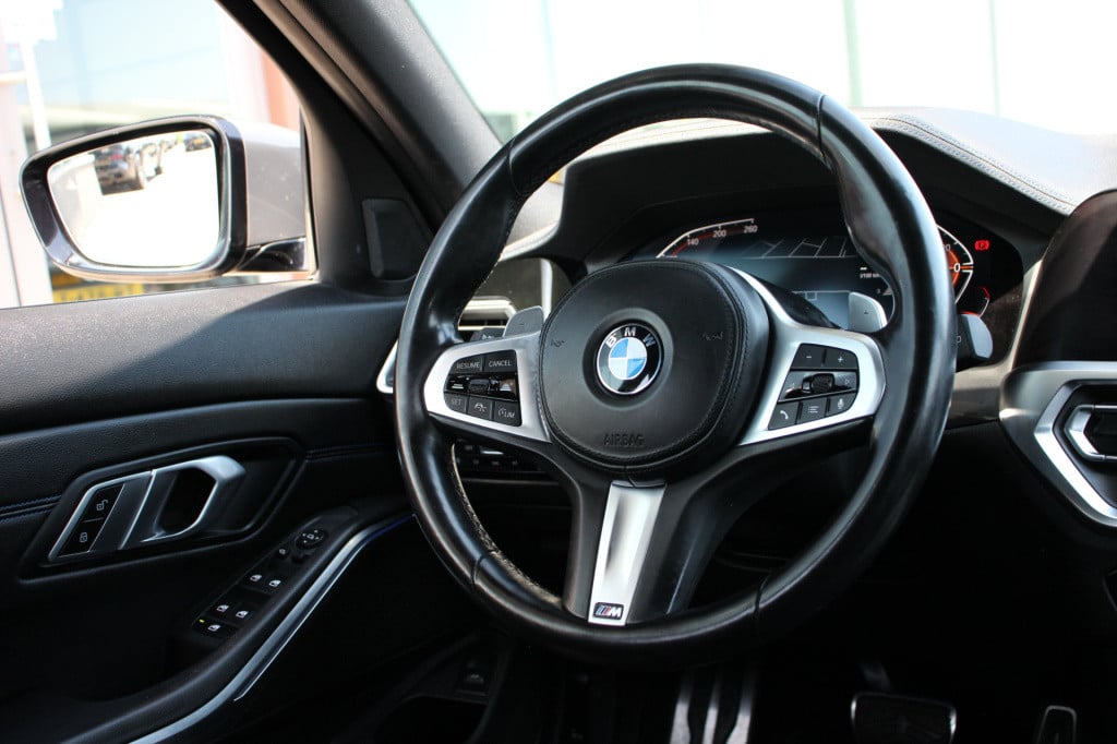 BMW 3-serie touring 320i high executive m pakket | pano | laser | leder