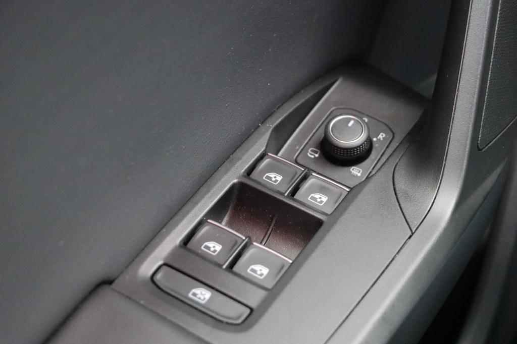 Seat Leon 1.4 tsi ehybrid phev fr business intense 204pk dsg6