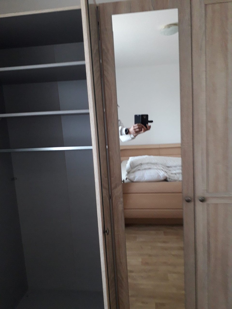 Grote ruime kledingkast