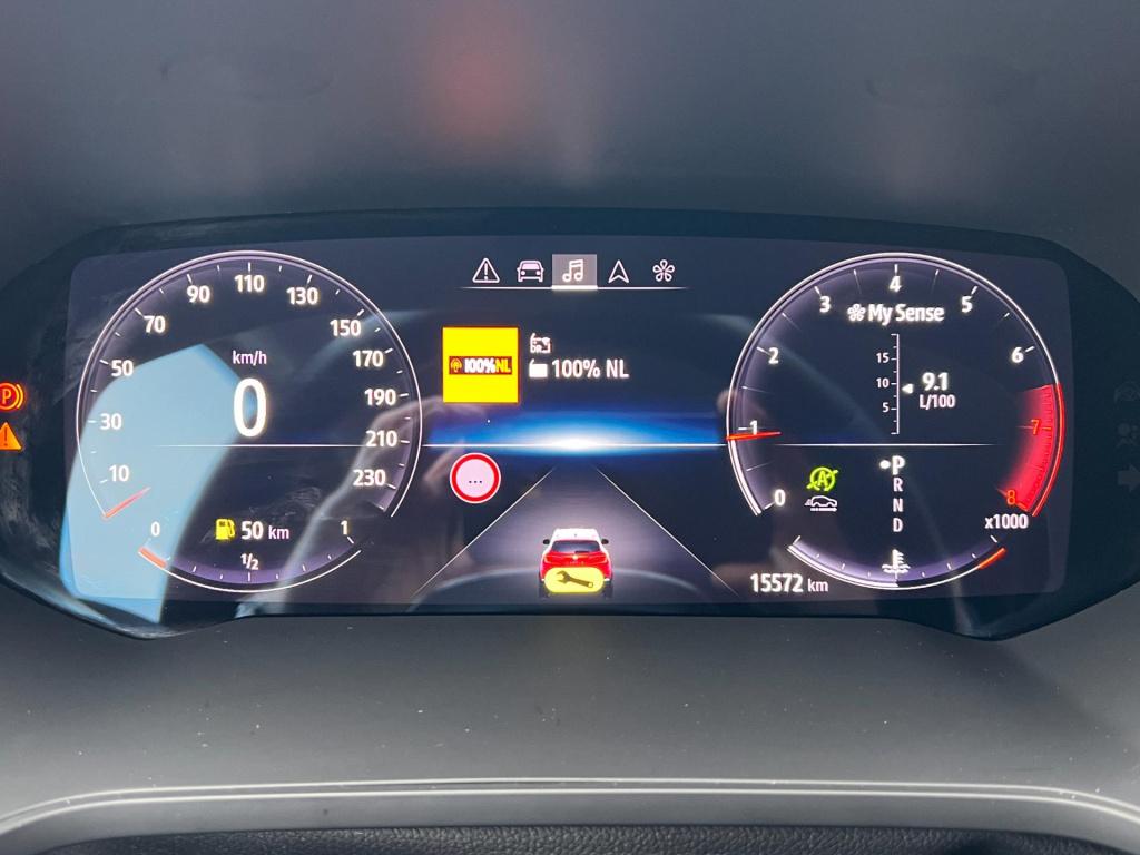 Renault Captur 1.3 tce 140 aut, intens met vele opties, camera, zelf sturen