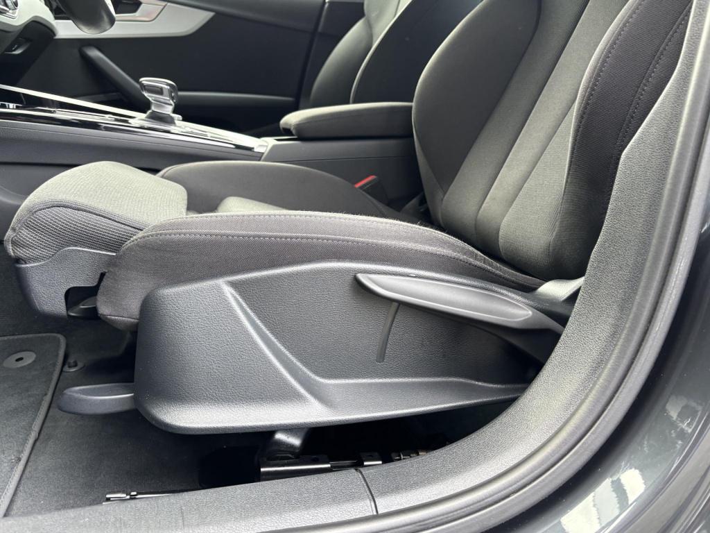 Audi A4 limousine 35 tfsi advanced edition nl-auto, virtual cockpit!