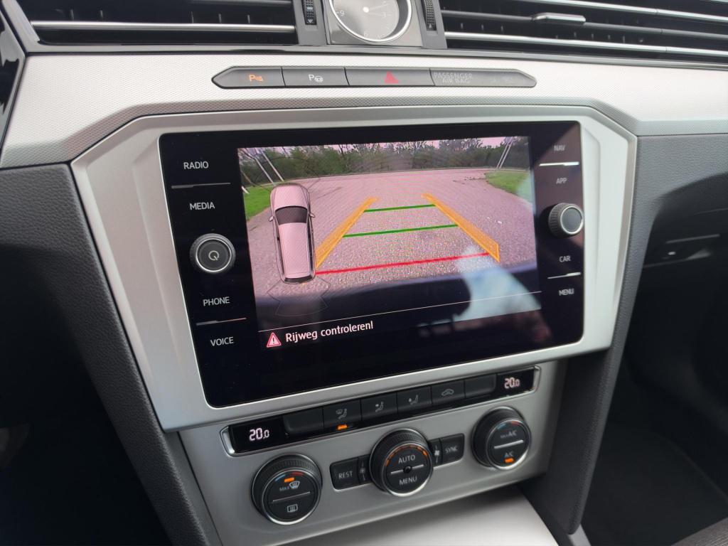 Volkswagen Passat variant 1.4 tsi act highline automaat camera led