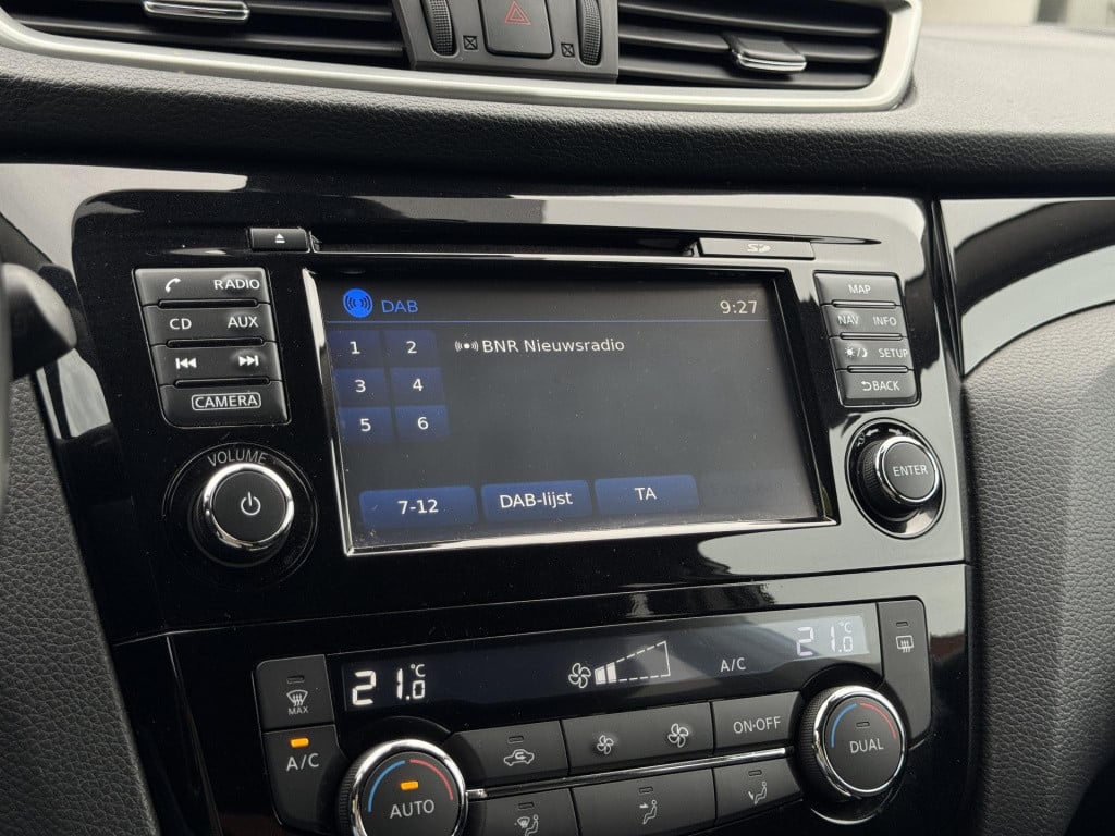 Nissan Qashqai 1.2 n-connecta design pack automaat | panoramadak | navigati
