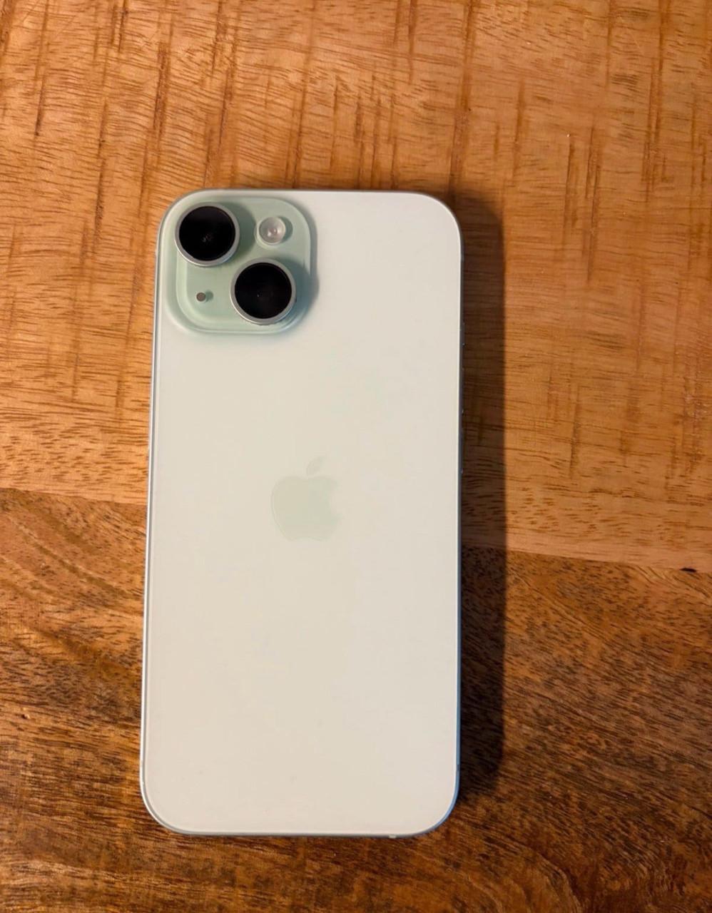 IPhone 15 128GB Zo goed als nieuw