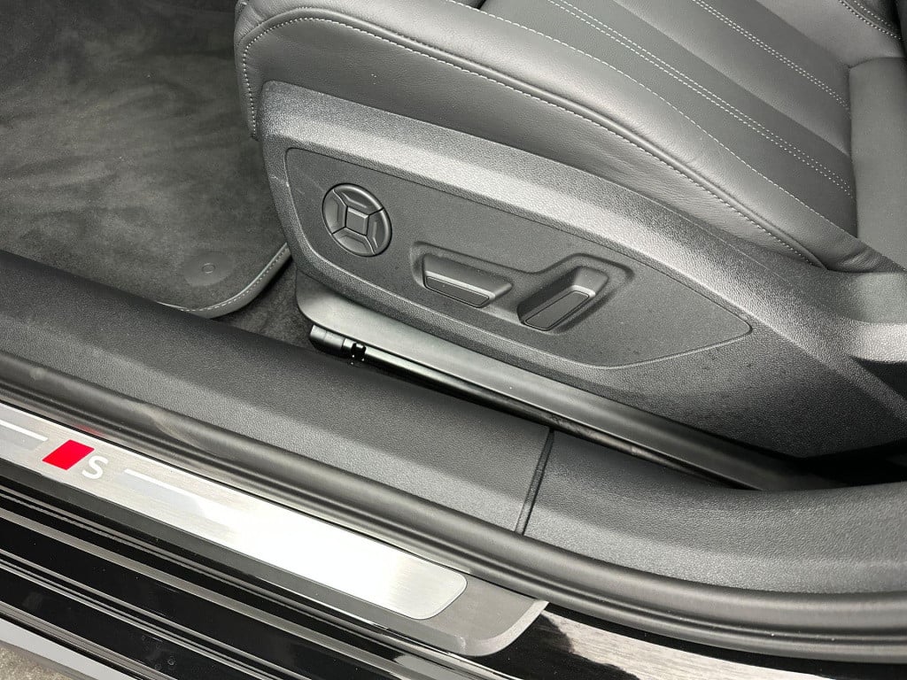 Audi A5 avant s edition 2.0 tfsi e 220 kw / 299 pk avant 7 versn