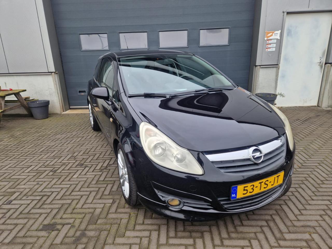 TE KOOP OPEL CORSA 1.4 16V SPORT