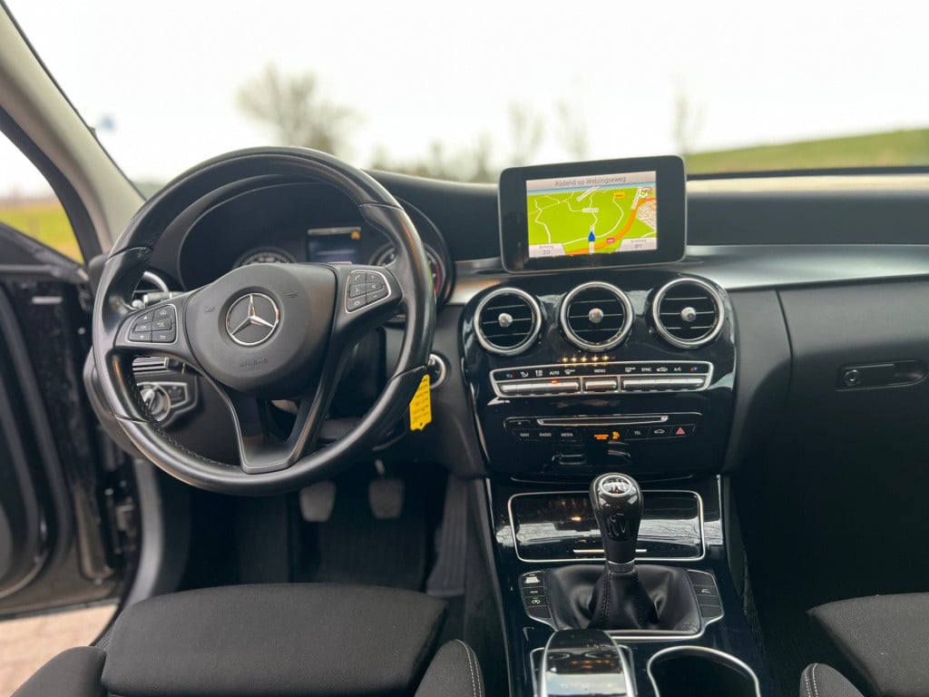 Mercedes-Benz C-Klasse 180 lease edition