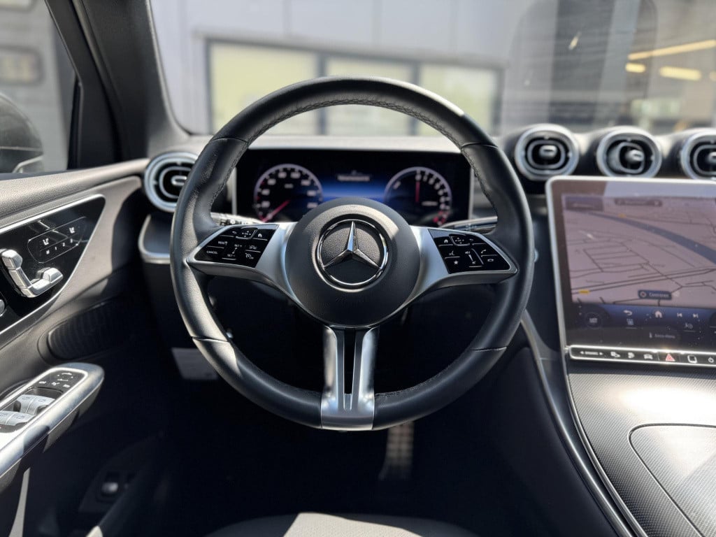 Mercedes-Benz Glc 300e 4matic luxury line nl-auto np. €83.000! | panoramada