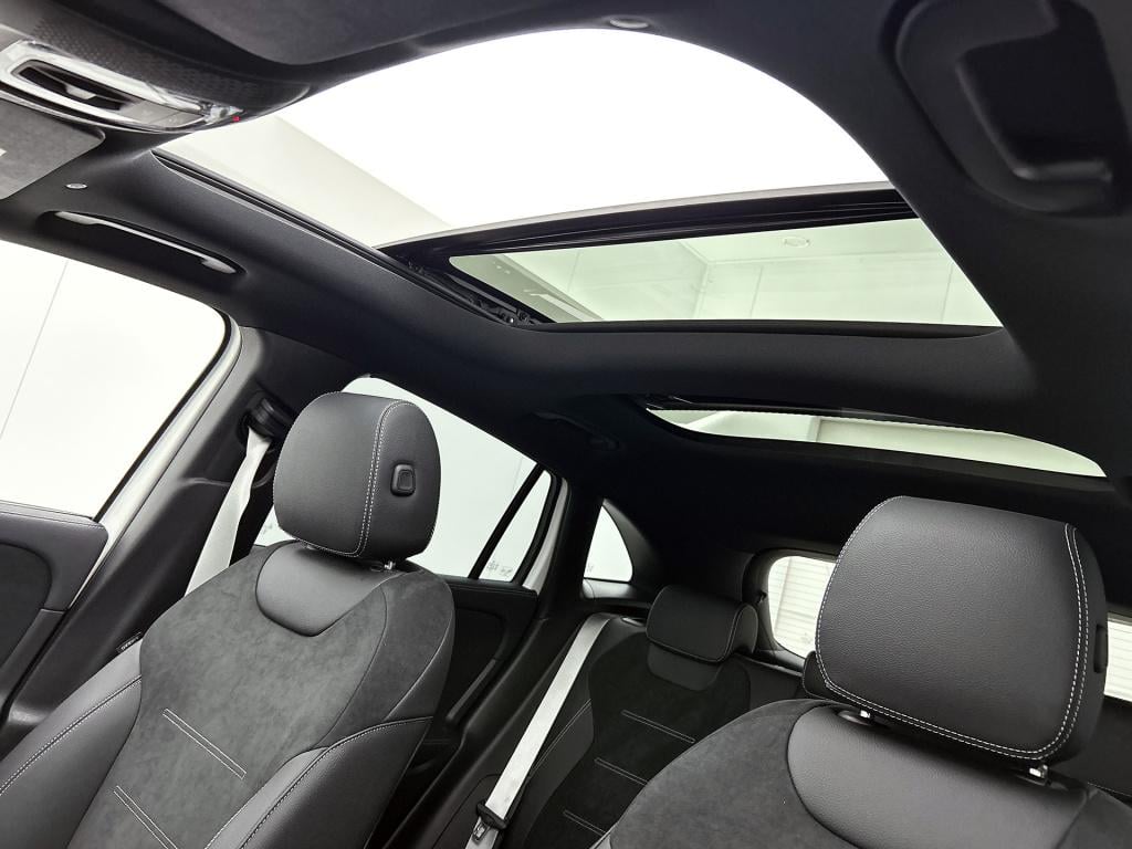 Mercedes-Benz Gla-klasse 250 e 140 year edition | amg line plus pakket | do