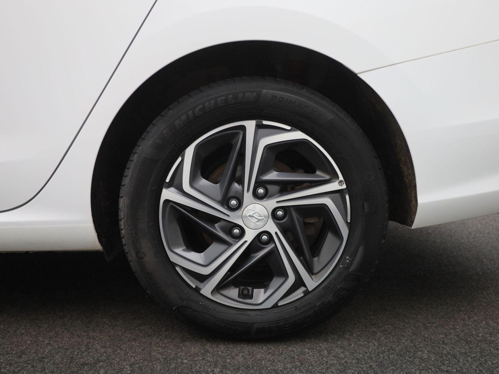 Hyundai I 30 wagon 1.5 t-gdi techno | navigatie | apple carplay / android a