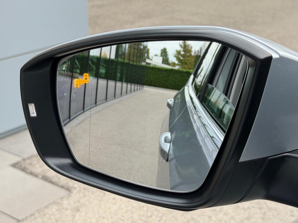 Volkswagen T-cross 1.0 tsi 115pk style | led | 4-season | climate | adap. c