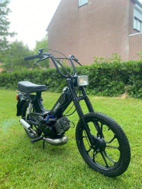Tomos