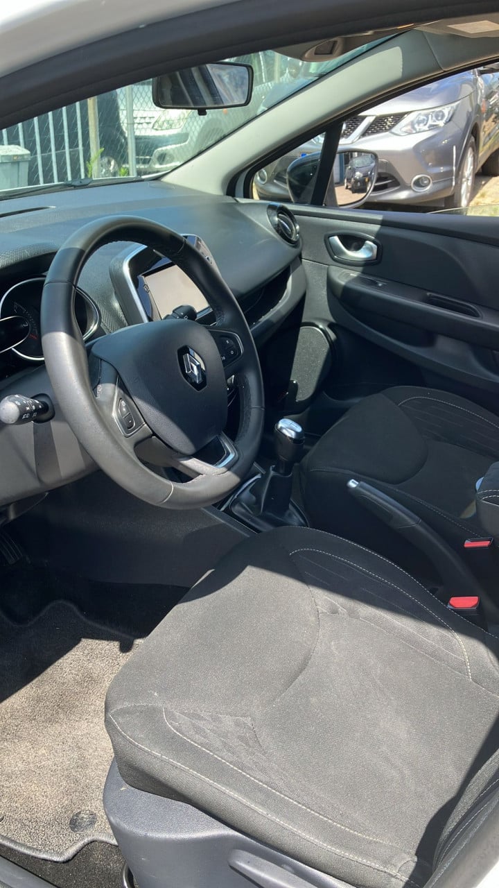 Renault Clio 0.9 tce limited estate 84000 km