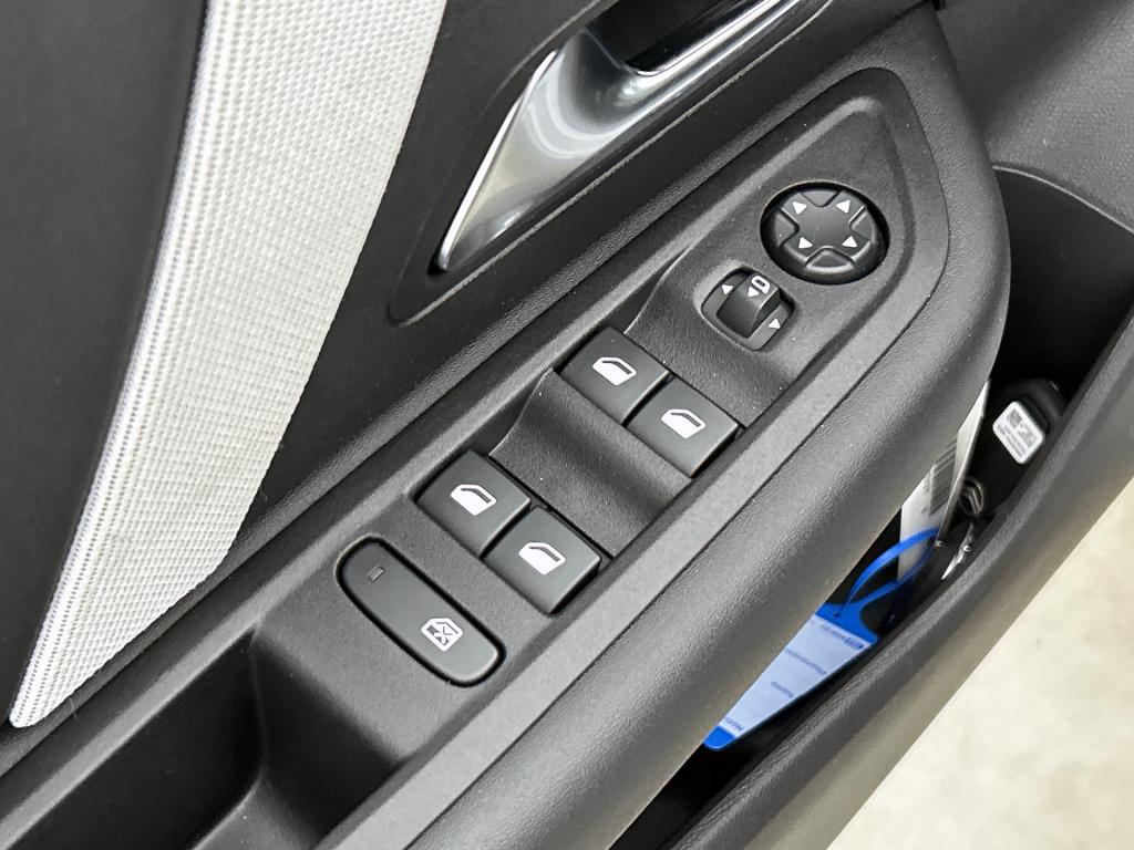 Citroen C4 1.2 145 pk hybride max | rijklaar | comfort seats | camera achte