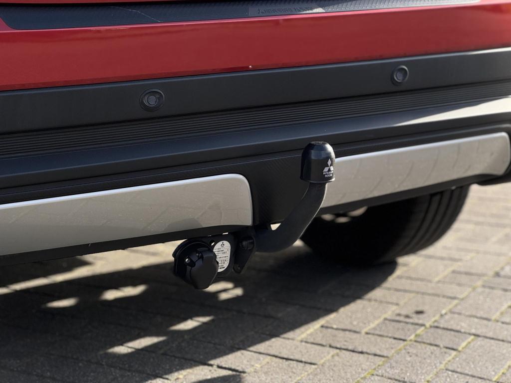 Mitsubishi Eclipse Cross 1.5 di-t instyle meest luxe uitvoering incl. trekh