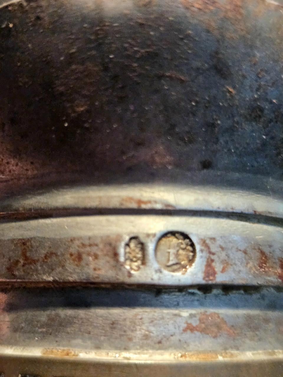Oude metalen melkmaat van 1 deciliter, H. Houtgraaf (H.G.)  1930-1931