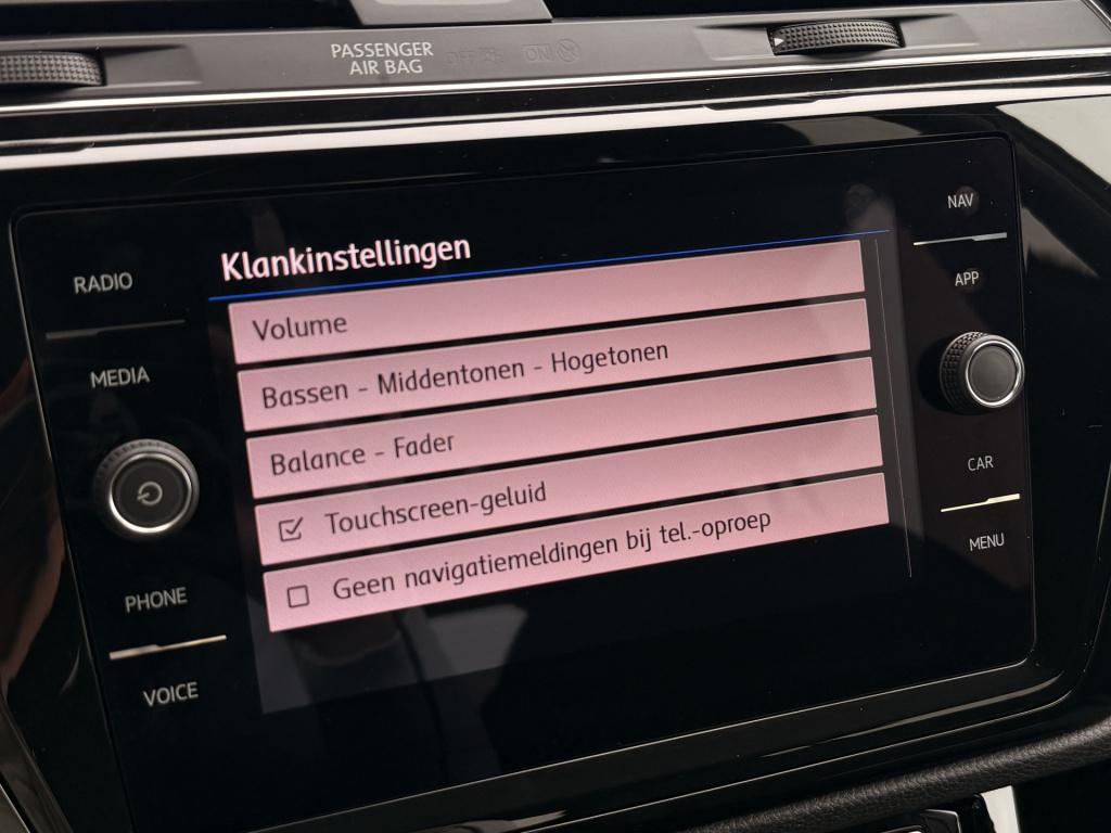 Volkswagen Touran 1.5 tsi highline business r 7p | acc | achteruitrijcamera
