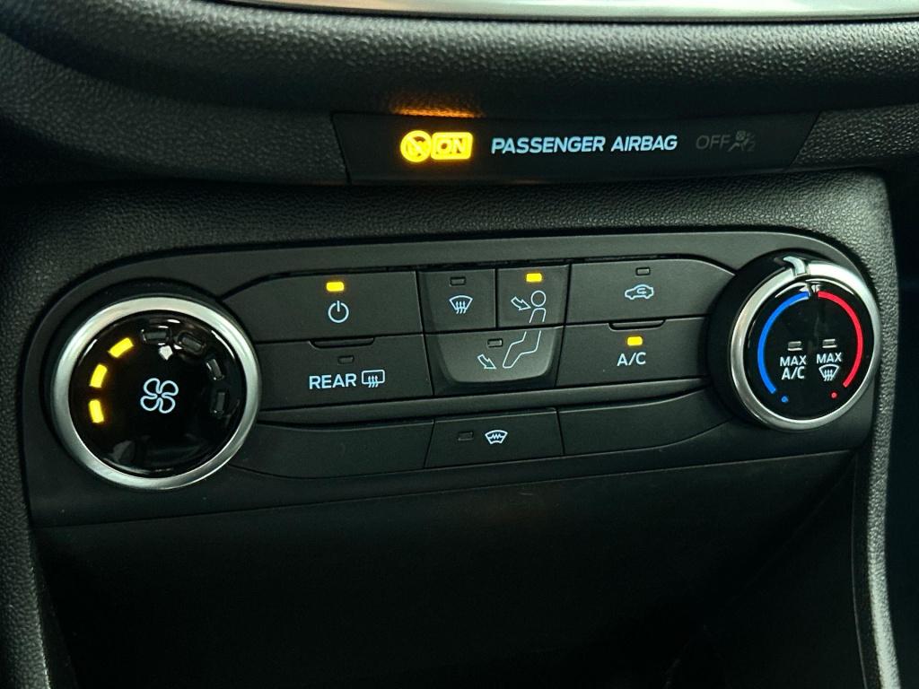 Ford Fiesta 1.1 trend | parkeer sensoren | lmv | bluetooth | dab | airco | 