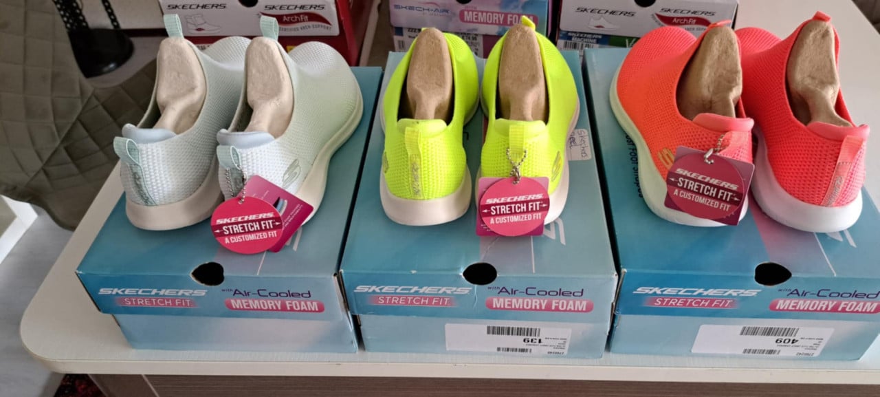 DAMES SKECHERS