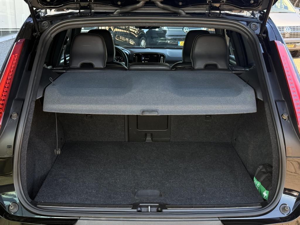 Volvo XC40 2.0 t4 r-design 191 pk | acc | camera | dab | navi