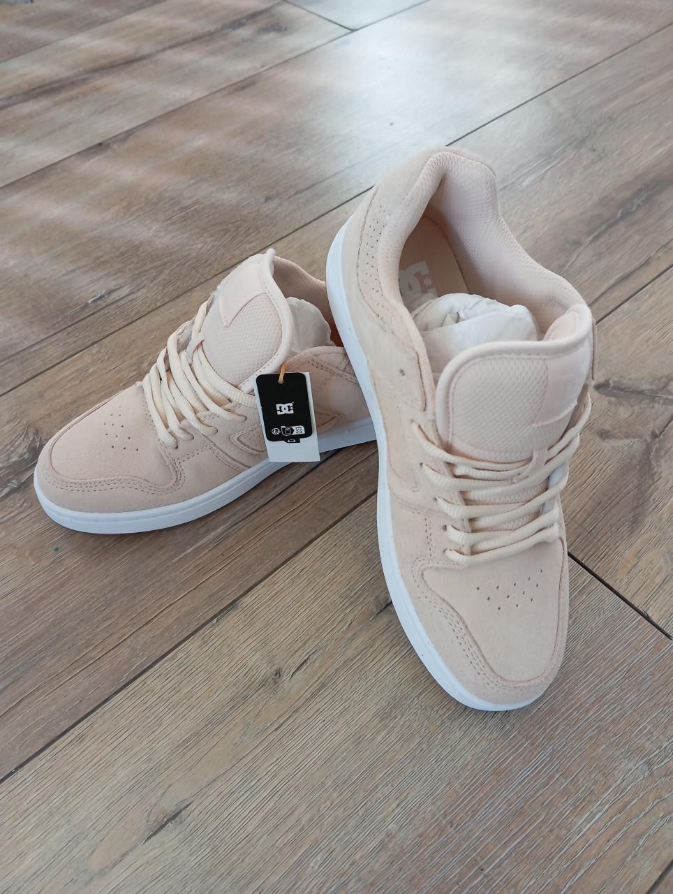 Sneakers DC Manteca