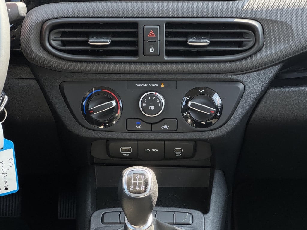 Hyundai I 10 1.0 comfort smart nieuw model! | two-tone lakkleur | navigatie