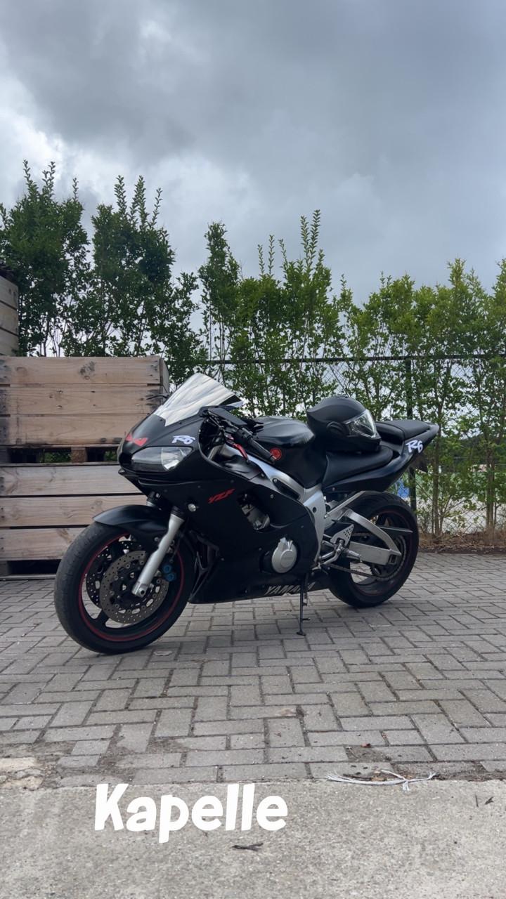 Yamaha r6 uit 2003