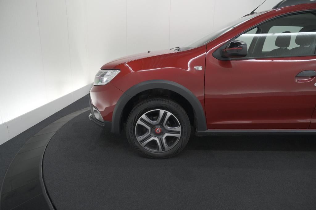 Dacia Sandero tce 90 tech road | trekhaak | navigatie | parkeersensoren