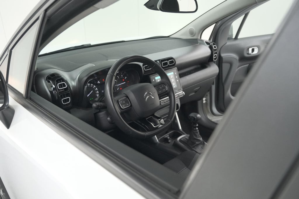 Citroen C3 Aircross puretech 110 feel | navigatie | parkeersensoren | clima