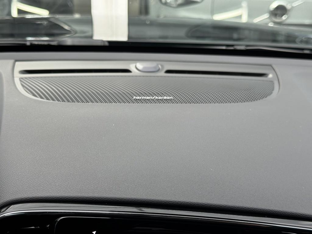 Volvo XC40 t5 262pk recharge ultimate dark| panodak| adap.cruise| camera| e