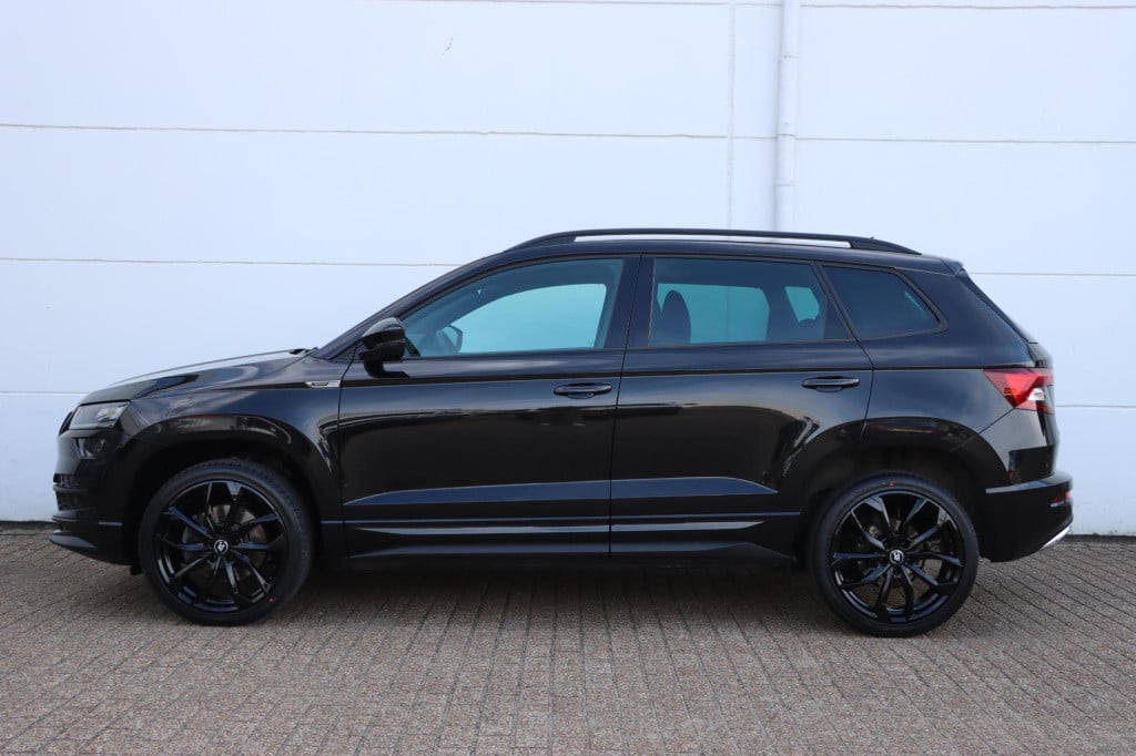 Skoda Karoq 1.5 tsi sportline business 150pk dsg7