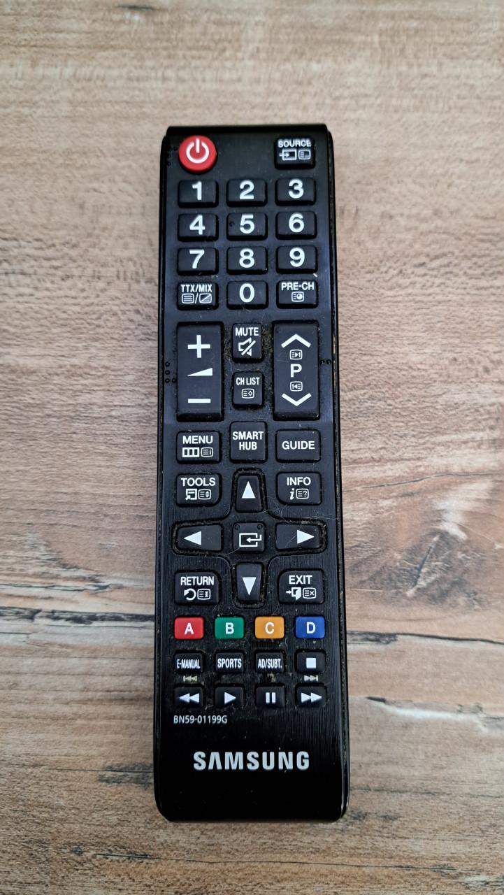 Samsung 32 inch smart TV