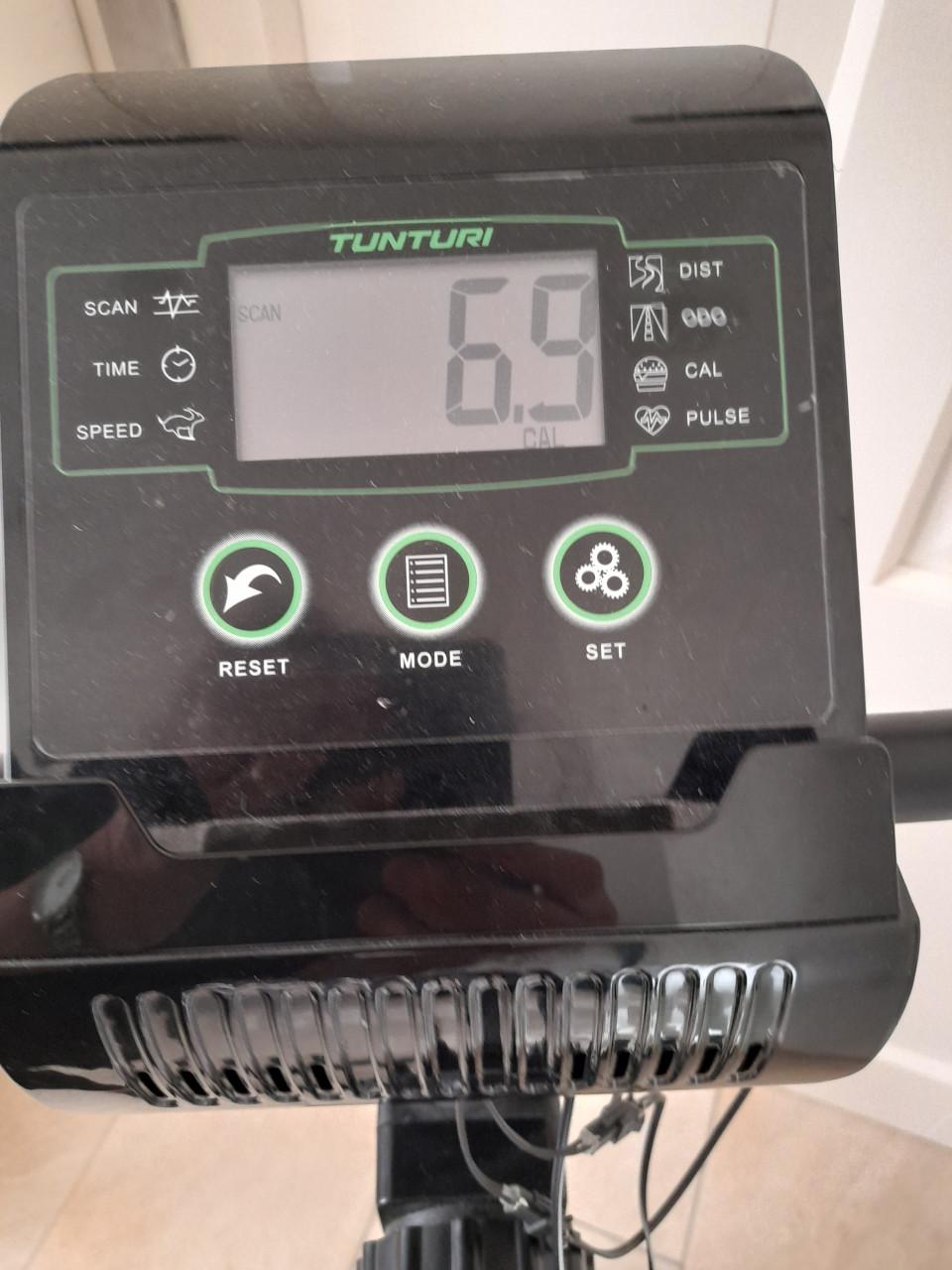 Hometrainer (Tunturi ) werkt naar behoren (in goede staat )