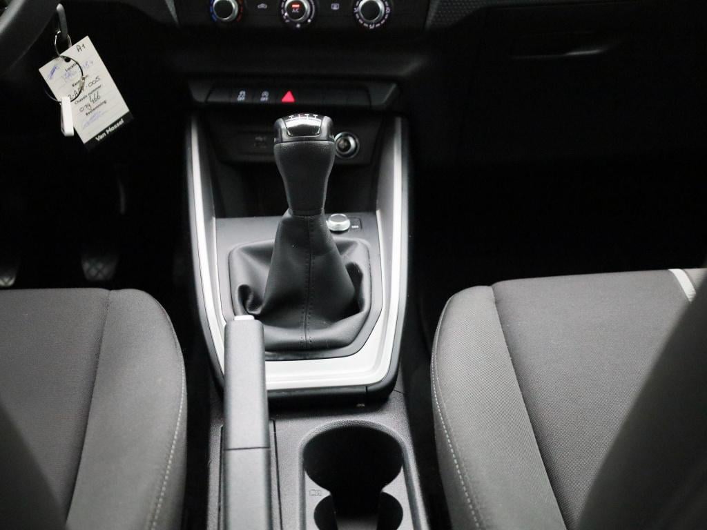 Audi A1 Sportback 25 tfsi pro line | lmv | parkeer sensoren | virtual cockp