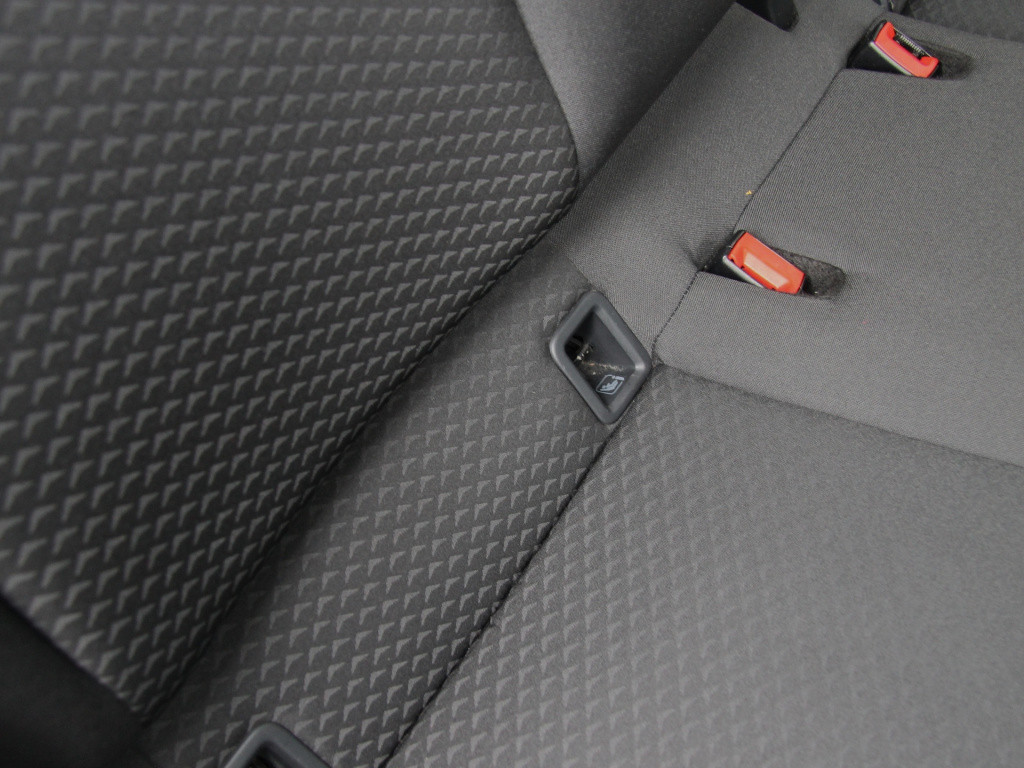 Volkswagen UP! active 5drs. clima | cruise | camera | vol!