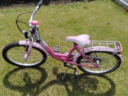MEISJESFIETS.