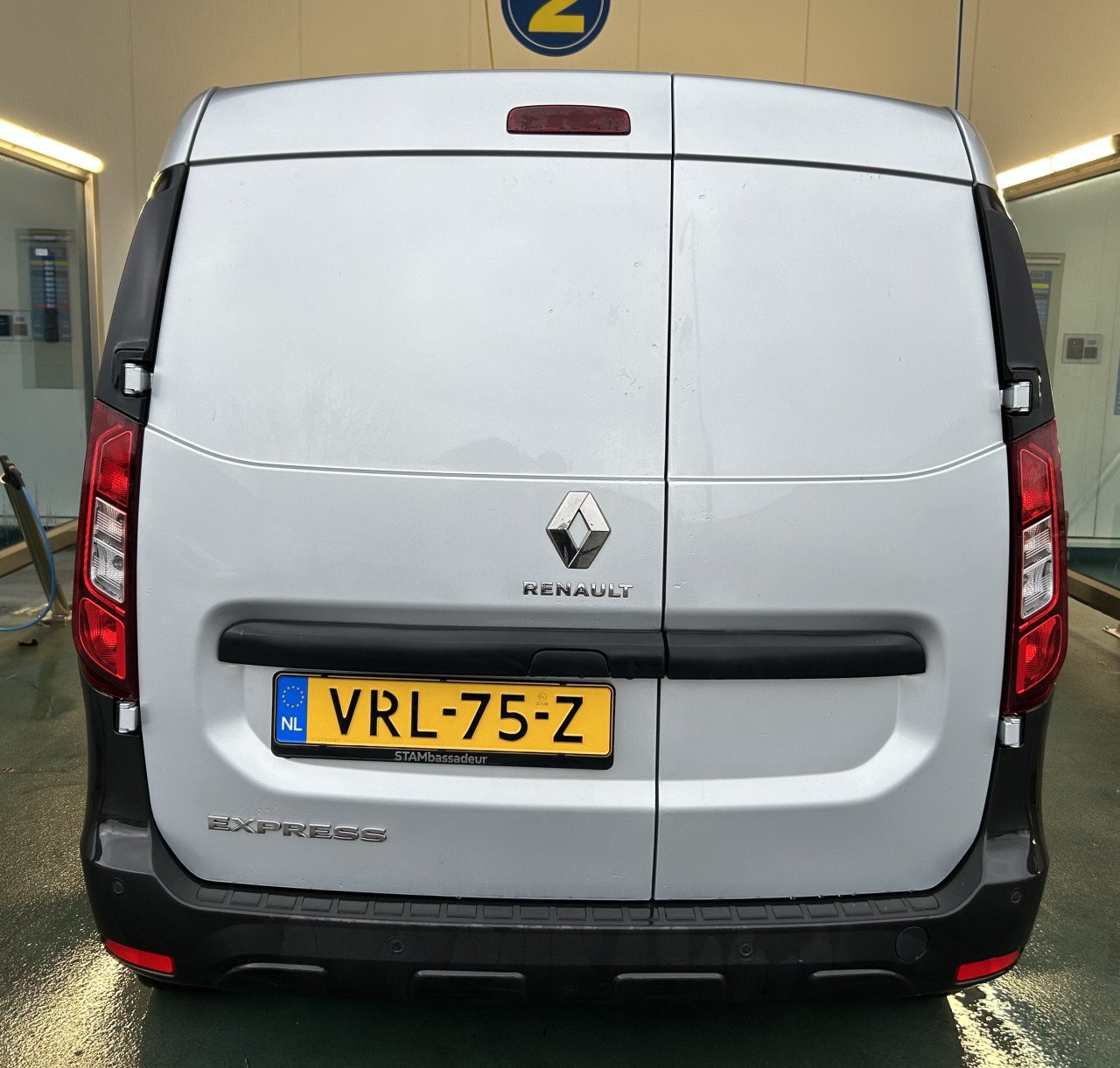Renault Express met weinig km!