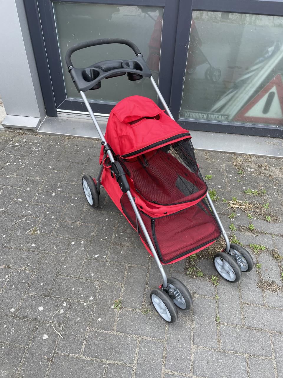 Te koop  flamingo hondenbuggy