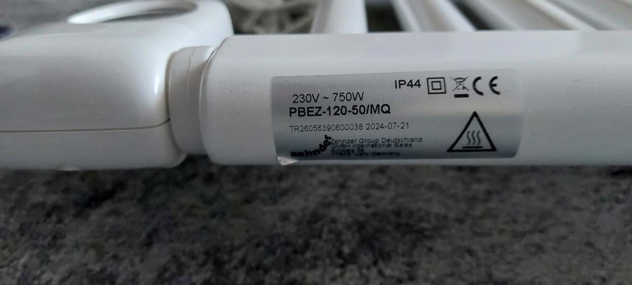 Electrische Zehner Aura radiator wit €125.--