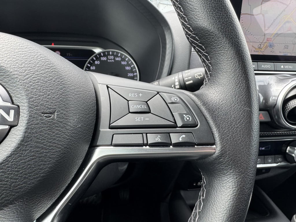 Nissan Juke 1.6 hybrid n-connecta | navigatie | camera | keyless entry | le