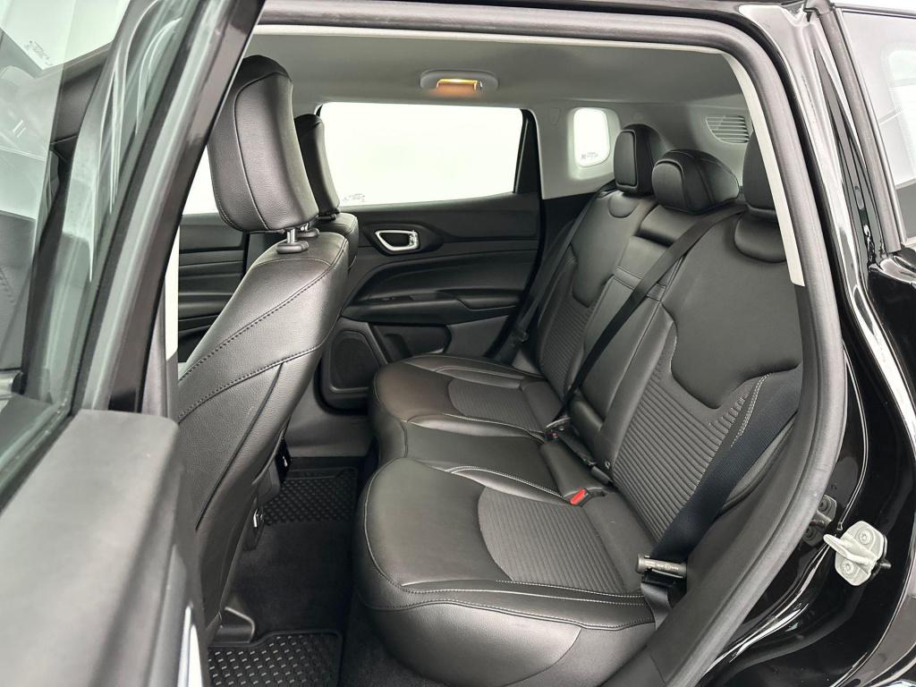 Jeep Compass 4xe 190pk plug-in hybrid electric altitude | achteruitrijcamer