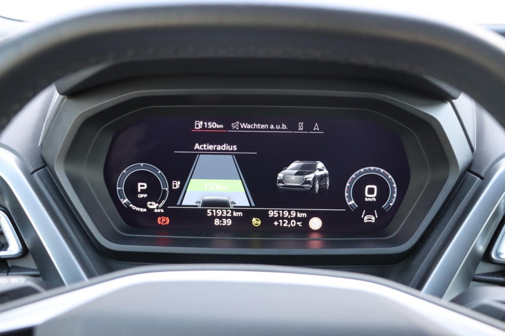 Audi Q4 E-tron 40 launch edition advanced plus 77 kwh