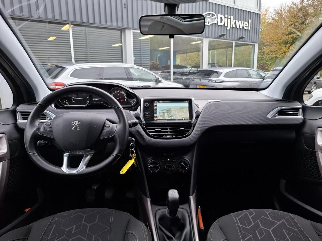 Peugeot 2008 suv 1.2 active pack premium pano/nav/lmv