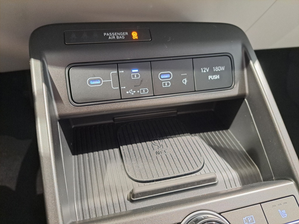 Hyundai Kona electric premium 65.4 kwh | demo voordeel! | snel leverbaar! |